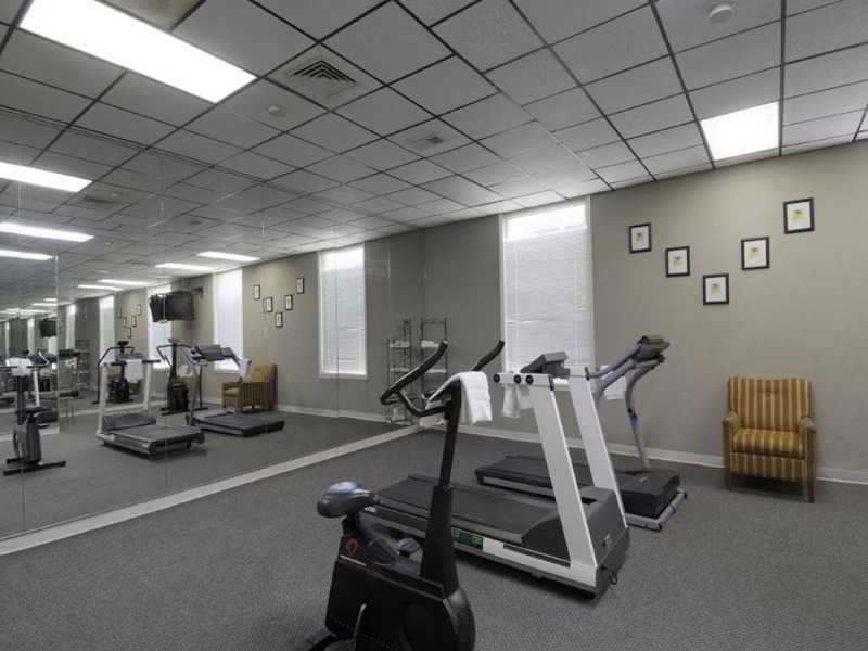 Days Inn By Wyndham Hinesville Near Fort Stewart, Newly Renovated, Free Hot Breakfast, Restaurant And Bar Exterior foto